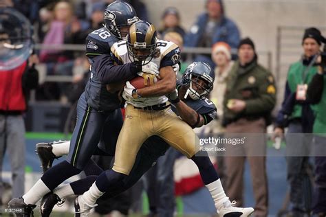 NFC playoffs, St, Louis Rams Torry Holt in action vs Seattle Seahawks ...