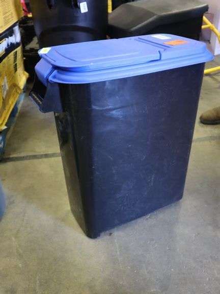 Kingsford Kaddy Jumbo Charcoal Storage Dispenser Matthews Auctioneers