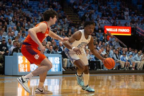 Unranked Clemson stuns No. 3 UNC men's basketball at home, 80-76, in ...