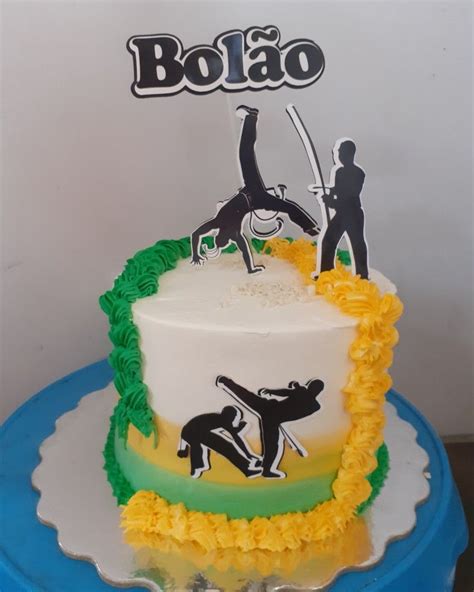 Bolo capoeira chantilly Bolo Bolos de aniversário Bolos decorados