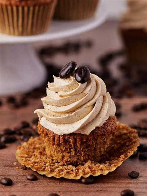 Black Forest Cupcakes With Cherry Filling Bonni Bakery