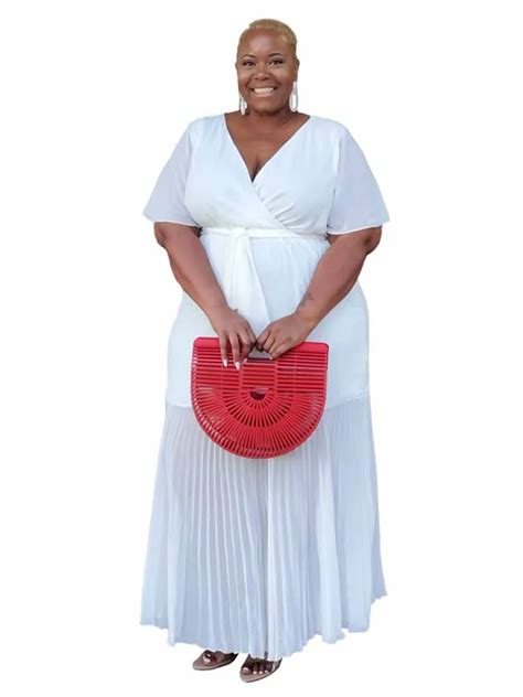 Plus Size White Maxi Dresses