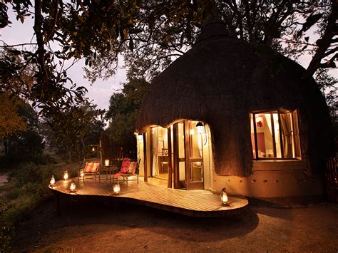 Accommodation Hoyo Hoyo Safari Lodge