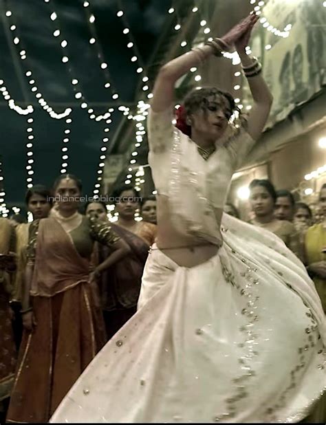 Alia Bhatt Bollywood Gangubai K Hot Saree Navel Hd Caps Indiancelebblog