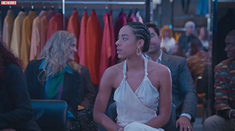 Naked Yara Charry In All The Flowers