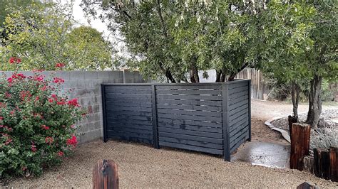 Diy A Modern Privacy Fence With The Awesome Orange Building Strong