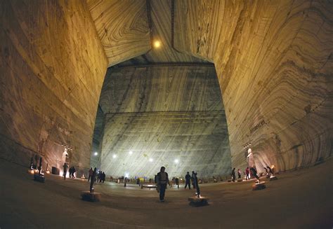 Amazing Romania: TURDA SALT MINE