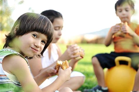 Claves Para Lograr Hábitos Alimenticios Saludables En Tus Hijos