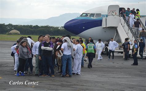 Arriban A Nicaragua Nicarag Enses Deportados Por Ee Uu