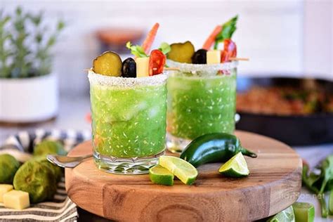 Green Bloody Mary Verde Mary Tidymom®