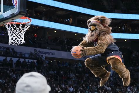 Jazz Bear: Everything You Need to Know About the Utah Jazz Mascot - The ...