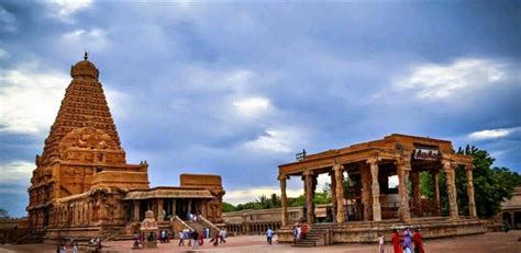 Brihadeeswara Temple in Thanjavur( Tanjore) Tamil Nadu India