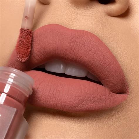 Batom Líquido Comfy Petrizi Nude Rosado 4 5ml
