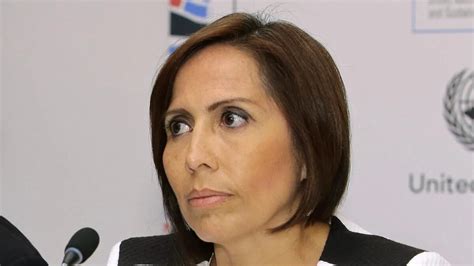 Investigan En Ecuador Si La Ex Ministra Que Se Fugó A Venezuela Abandonó La Embajada Argentina