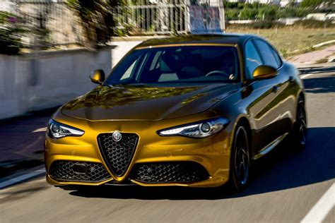 Alfa Romeo Giulia saloon 2020 review | Carbuyer