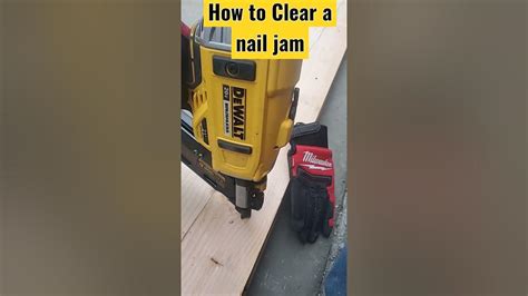 Dewalt Cordless Framing Nailer Clearing A Stuck Nail Youtube