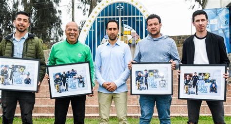 Sporting Cristal Roberto Mosquera y los miembros de su comando técnico