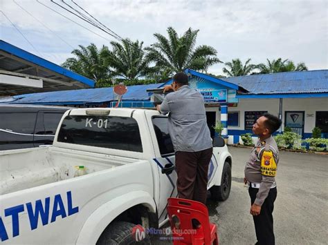 Polres Sergai Tindak Lanjuti Aturan Kapolri Tutup Lampu Rotator