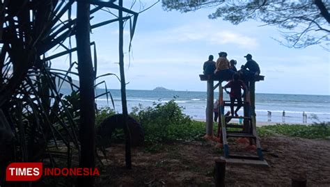 Indahnya Pantai Cemara Pancer Banyuwangi TIMES Banyuwangi