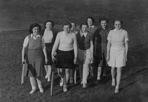 Womens Cricket At Fenham Barracks May 9th 1946 Original Ph Flickr