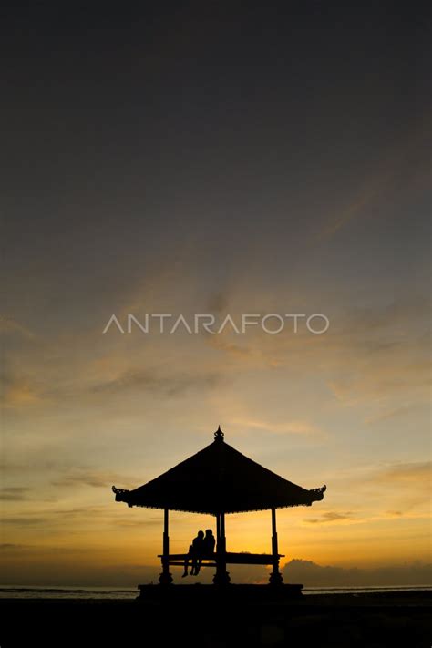 WISATA PANTAI SANUR BALI ANTARA Foto