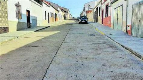 El Ayuntamiento de Peñarroya Pueblonuevo reanuda el arreglo de la calle