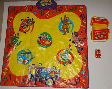 The Wiggles 2003 Spinmaster Musical Wiggly 32 Dance Mat Waccordion