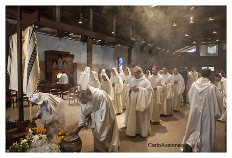 Il Monastero Di Bose Le Fotografie Di Carlo Avataneo