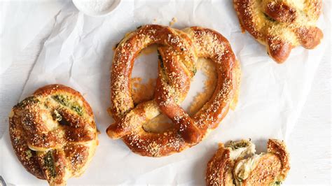 Cheesy Spinach And Artichoke Stuffed Pretzels Recipe