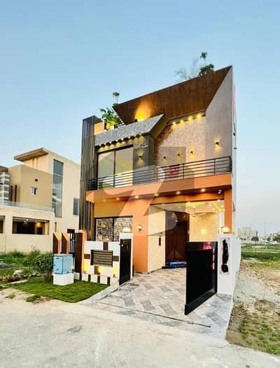 5 MARLA ULTRA MODERN HOUSE FOR SALE DHA 9 Town DHA Defence Lahore