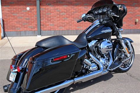 Harley Davidson Flhx Street Glide Vivid Black Duluth