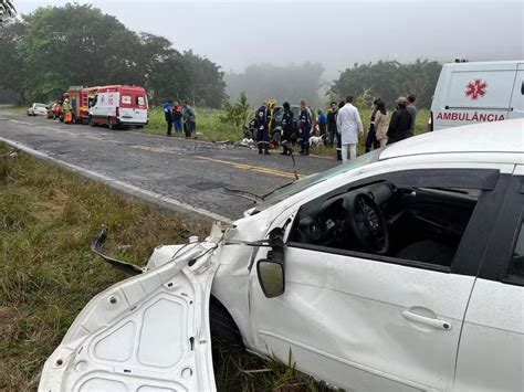 Duas Pessoas Morrem Em Acidente Na Br Na Zona Da Mata Mineira