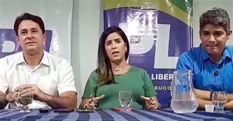 PL lança pré candidatura da jornalista Lara Cavalcanti a prefeita de