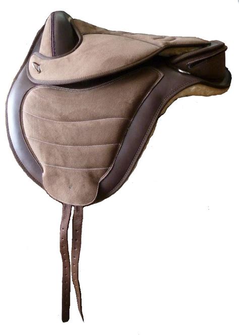 Treeless Saddle | James Saddlery Australia