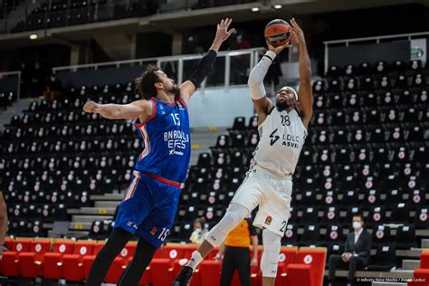 Janvier Ldlc Asvel Vs Anadolu Efes Istanbul Flickr