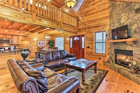 New Cabin Bordering Smoky Mountain National Park Updated