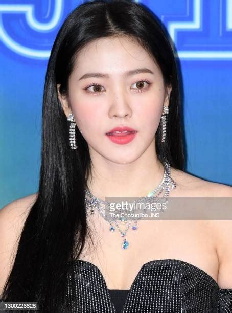 Yeri Singer Photos And Premium High Res Pictures Getty Images