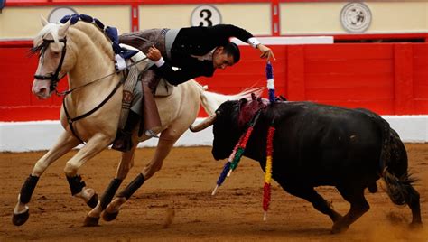 La Feria Taurina De Santiago Arranca Con La Venta De Abonos