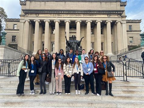 Journalism Students Explore Columbia Univ. Campus at Annual Fall Conference – Horizon