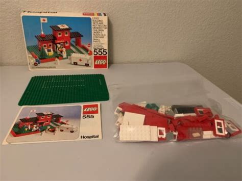 LEGO 555 LEGOLAND Hospital W Box Instructions 99 Complete Vintage