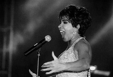 October 2008 Dame Shirley Bassey Blog