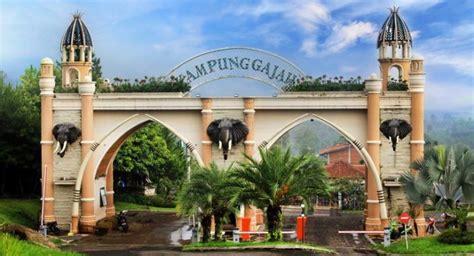 Ayo Liburan Ke Kampung Gajah Wonderland Bandung Mas Jamal