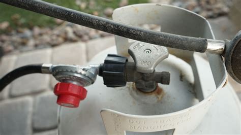 How To Recertify Your Rv Propane Tanks Getaway Couple