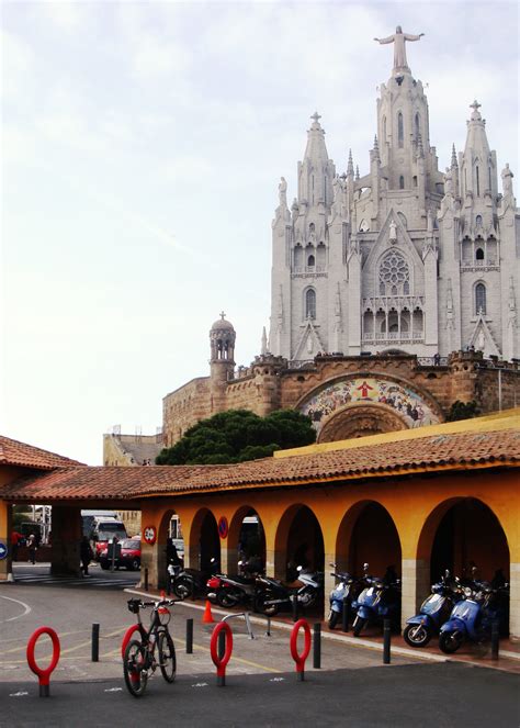 Tibidabo Amusement Park - Urbidermis