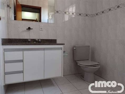 Apartamento para alugar 3 dormitórios no bairro Jardim Itamaraty em