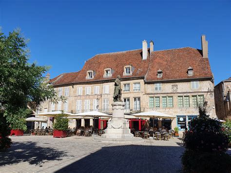 Langres Frankrijk Ontdek De Mooiste Bezienswaardigheden Ikbenopreis