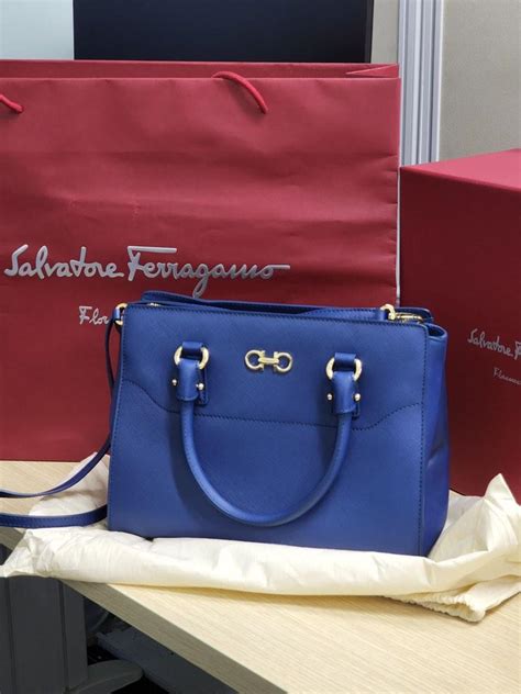 Authentic Salvatore Ferragamo Becky Sophie Calf Luxury Bags Wallets