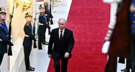 Vladimir Putin Memulai Masa Jabatan Kelima Sebagai Presiden Rusia