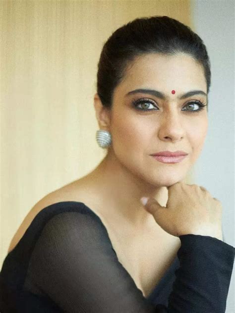 Kajols Bewitching Looks In Black Saree Toiphotogallery