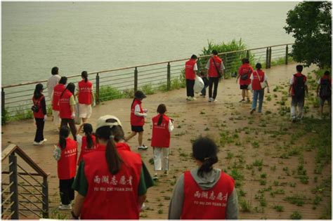 雨湖区：保护母亲河 净滩正当时 雨湖区 湘潭站 红网